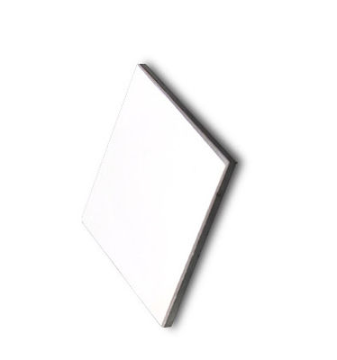 長方形の圧電気の製陶術海軍超音波II 5700pF 32KHz